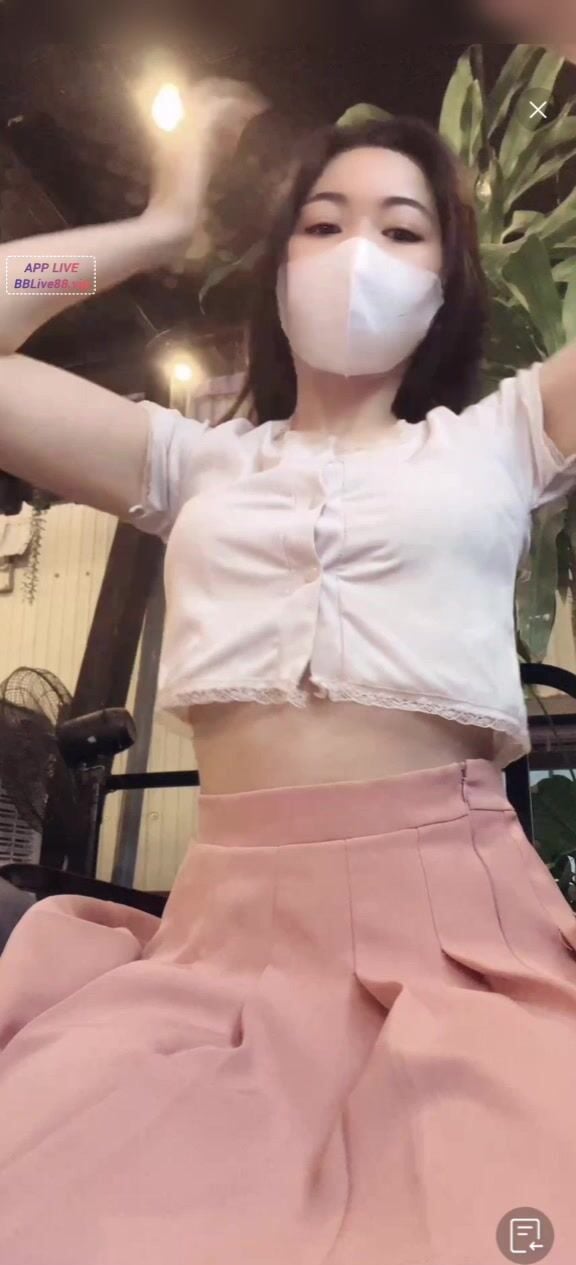 Mina em teen Việt hàng múp lồn hồng cực dâm thích livetream show hàng public p2